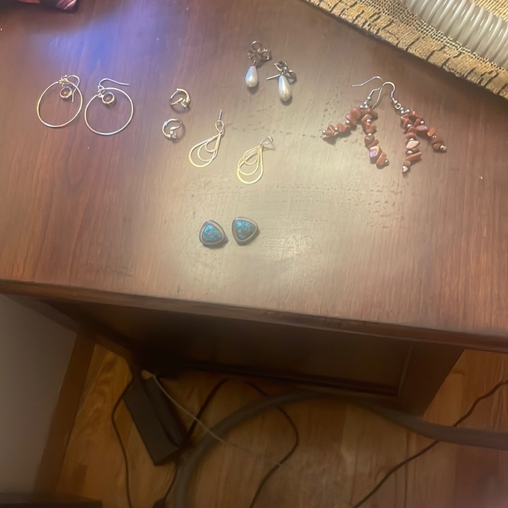 Six pairs of earrings